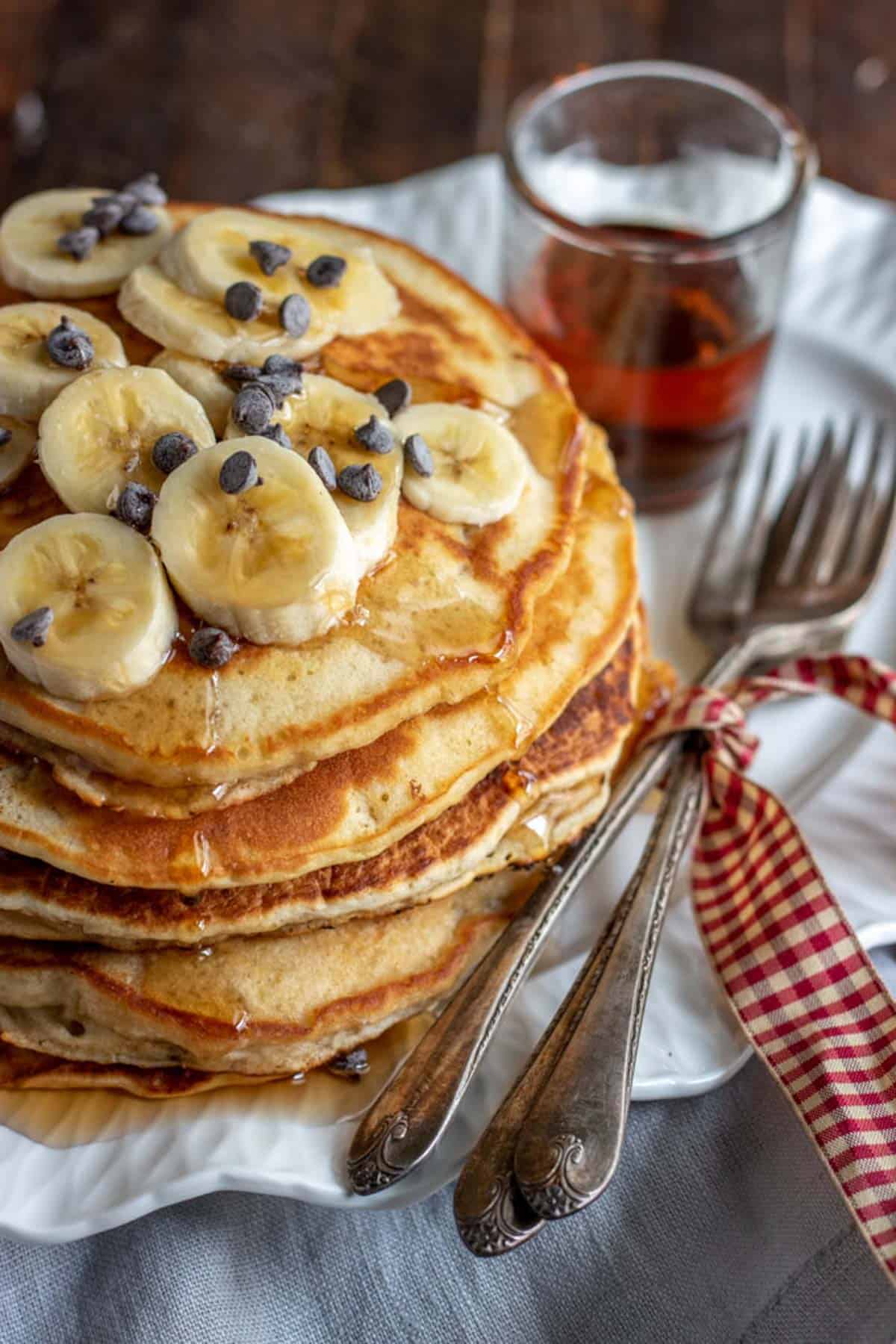 banana pancakes with bananas and chocolate chips