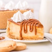 dulce de leche cheesecake on a plate.